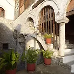 Guesthouse&hostel Lorenc Gasthuis Berat