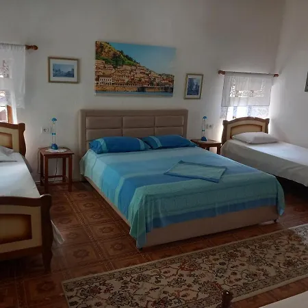 & Lorenc Guest house