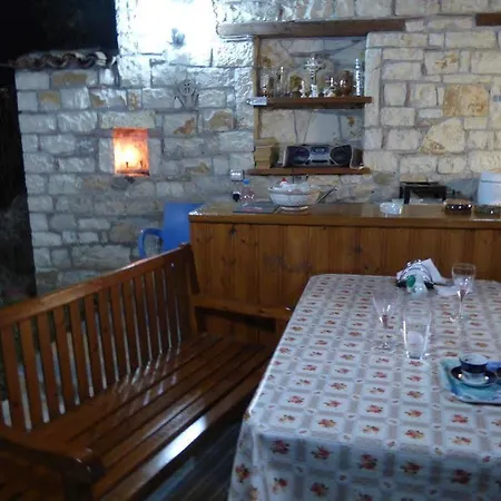 & Lorenc Guest house Berat