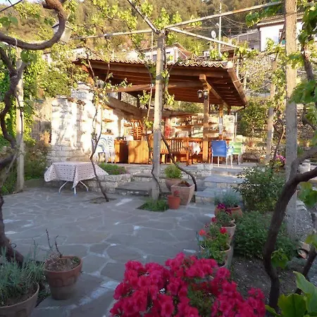 & Lorenc Guest house