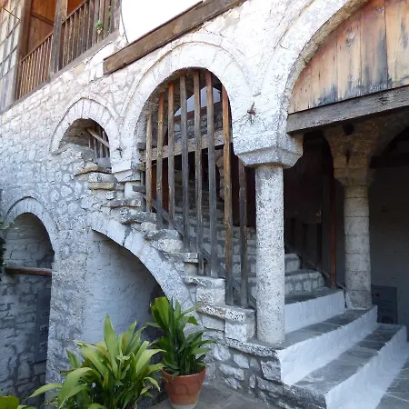 & Lorenc Guest house Berat