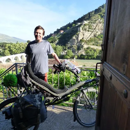 & Lorenc Guest house Berat